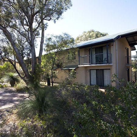 Ecu Joondalup Hostel Perth Bagian luar foto