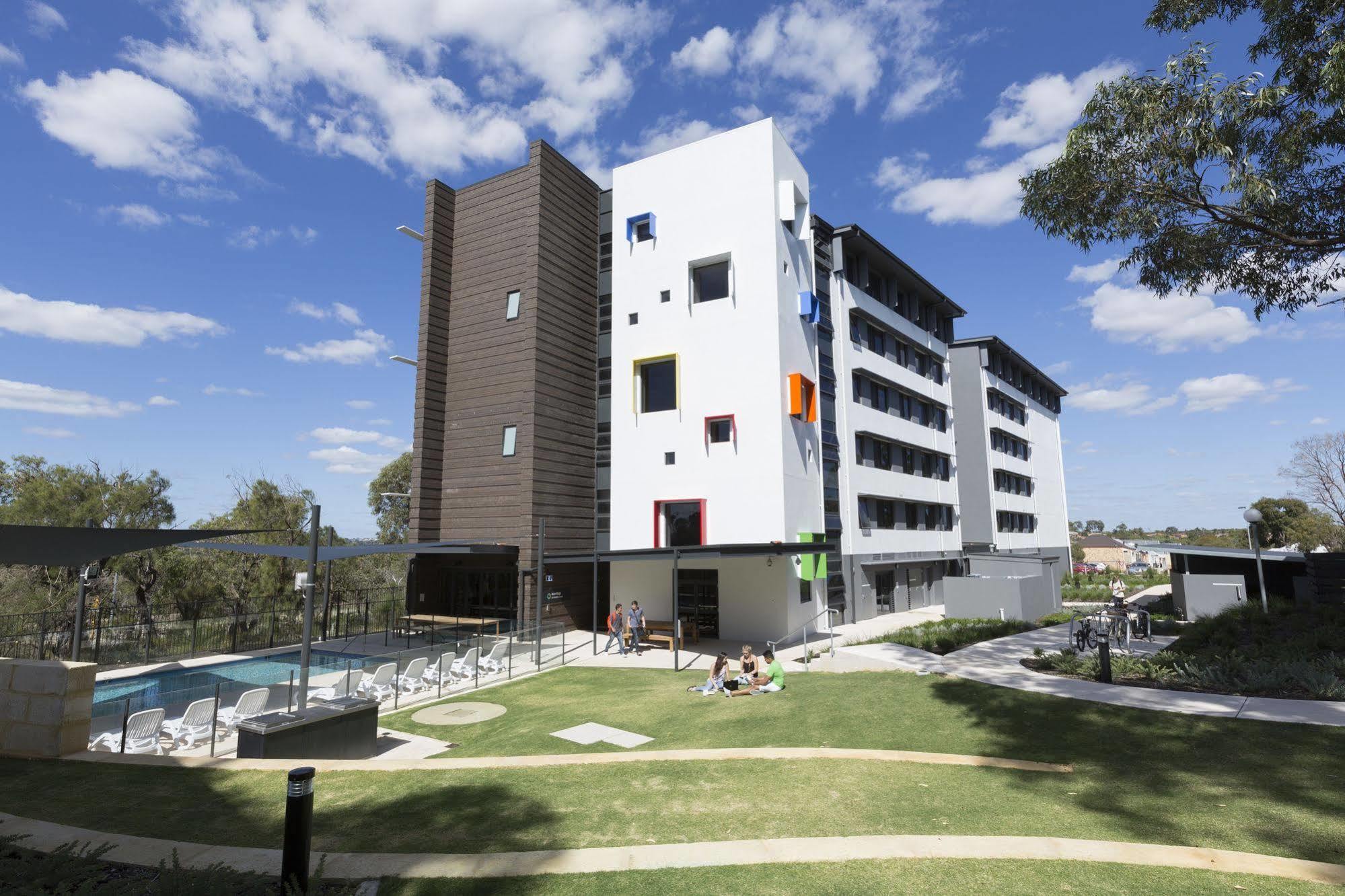 Ecu Joondalup Hostel Perth Bagian luar foto