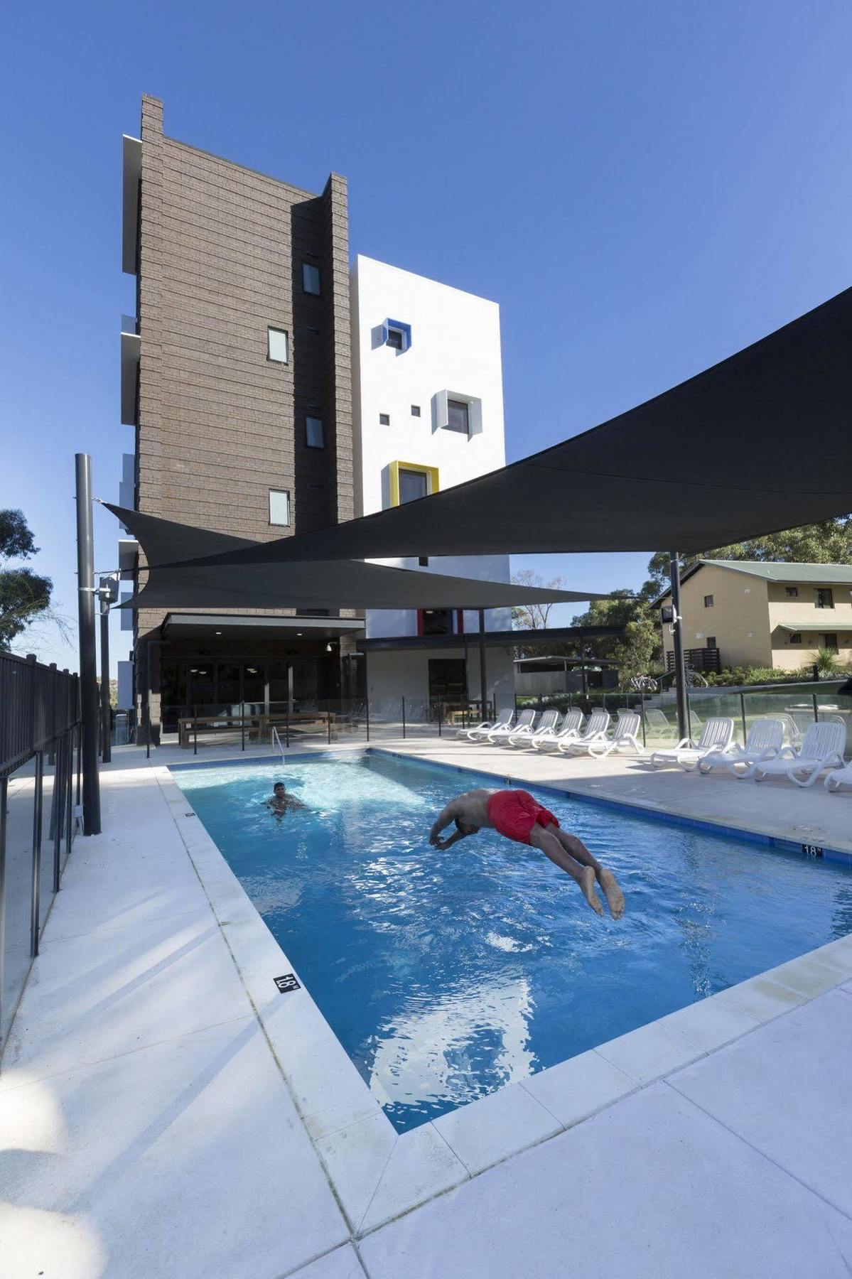 Ecu Joondalup Hostel Perth Bagian luar foto